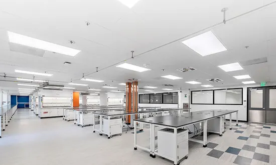 Comment une clinique de Davao a créé son propre laboratoire clinique interne